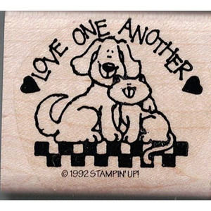 1992 Stampin' Up! LOVE ONE ANOTHER Dog & Cat Hugging Rubber Stamp